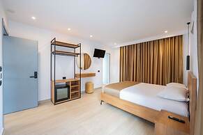 Hotel ENAD