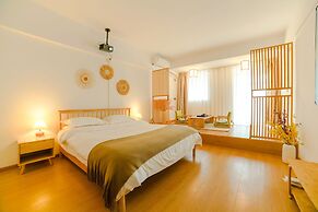 Xihe Light Luxury Self-service Apartment