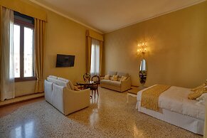 PALAZZO MALIPIERO TREVISAN - LE TRE DIMORE D'EPOCA
