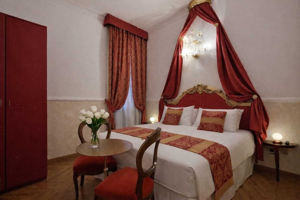PALAZZO MALIPIERO TREVISAN - LE TRE DIMORE D'EPOCA