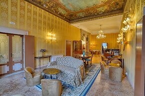 PALAZZO MALIPIERO TREVISAN - LE TRE DIMORE D'EPOCA