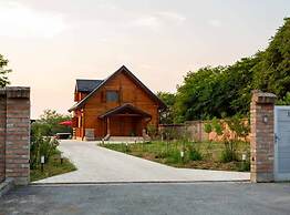 Wooden House Vučedol