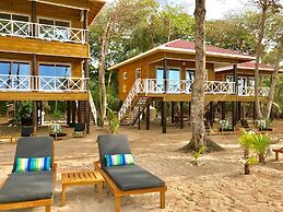 Turtle Beach Sanctuary Utila