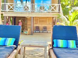 Turtle Beach Sanctuary Utila