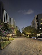 Kuro Elegant Living