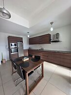 Reizz Residence by Perkasa Ikon