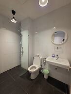 Reizz Residence by Perkasa Ikon