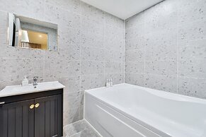 Sloth Hotel Busan Seomyeon