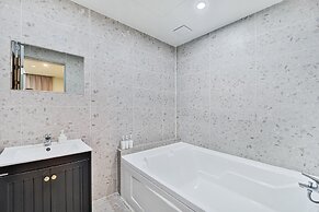 Sloth Hotel Busan Seomyeon