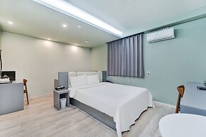 Sloth Hotel Busan Seomyeon