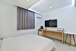 Sloth Hotel Busan Seomyeon