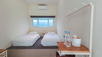 C Family Hotel