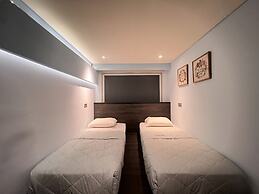 C Family Hotel