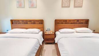 C Family Hotel