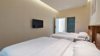 C Family Hotel