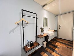 C Family Hotel