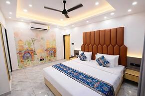 Hotel Matrushree - Near Shree Dwarkadhish Temple