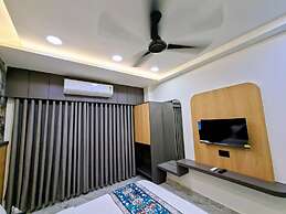 Hotel Matrushree - Near Shree Dwarkadhish Temple