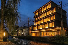 AKEKURE KYOTO SHIRAKAWA