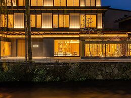 AKEKURE KYOTO SHIRAKAWA