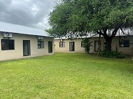 Moxwini Self Catering Apartments