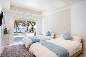 Ocean Front Villa Ishigakijima 3