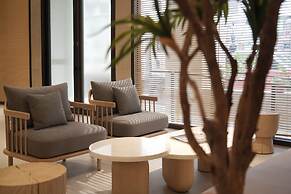 Stage Well Hotel