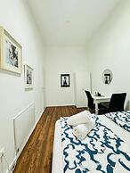 Affordable 5BR Apartment Atzgersdorf