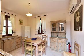 Village with swimming pool just a few minutes from Alghero