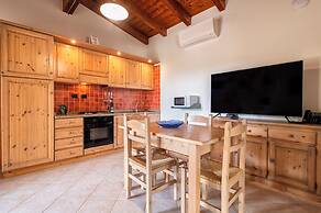 Village with swimming pool just a few minutes from Alghero