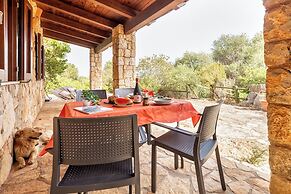 Village with swimming pool just a few minutes from Alghero