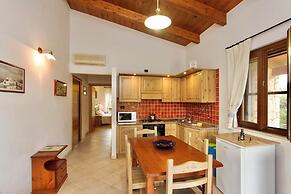 Village with swimming pool just a few minutes from Alghero
