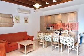 Village with swimming pool just a few minutes from Alghero