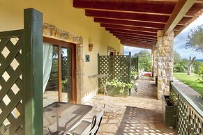 Village with swimming pool just a few minutes from Alghero