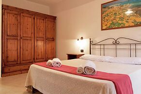 Village with swimming pool just a few minutes from Alghero