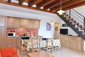 Village with swimming pool just a few minutes from Alghero