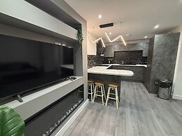 Aurora Apartments