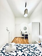 5BR Apartment for 10 Near Alterlaa