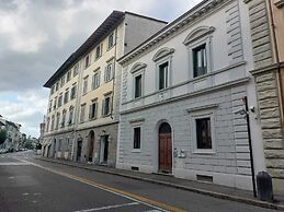 Orsini 98 Apartments by Mamo Florence