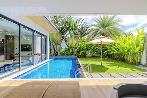 Great for Relaxing with Pool V259