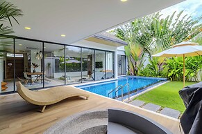 Great for Relaxing with Pool V259