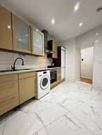 Cozy 4BR Apartment Near Kaufpark