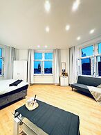 Cozy 4BR Apartment Near Kaufpark