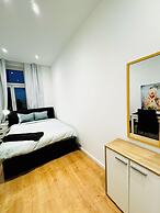 Cozy 4BR Apartment Near Kaufpark