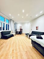 Cozy 4BR Apartment Near Kaufpark