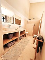 Mimosa Lodge