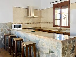 Amplio Chalet con Piscina