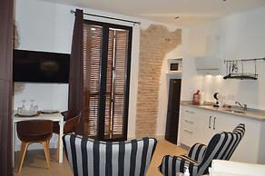 apartamentos plazuela arco el portillo
