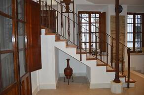 apartamentos plazuela arco el portillo
