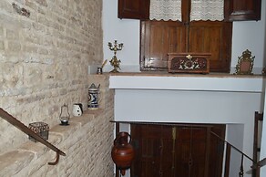 apartamentos plazuela arco el portillo